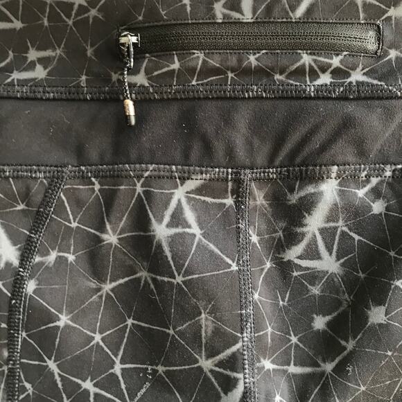 Lululemon Run Inspire Crops Size 4 Star Crushed Pockets Luxtreme Mesh Running - Picture 6 of 16